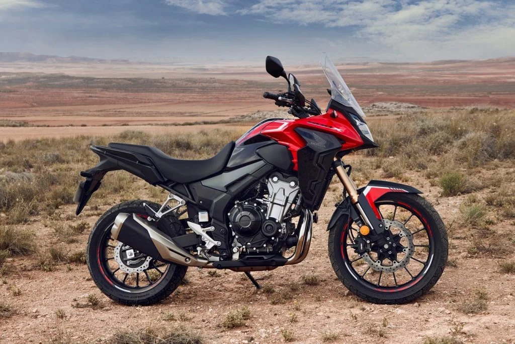 trail honda CB 500 X rouge